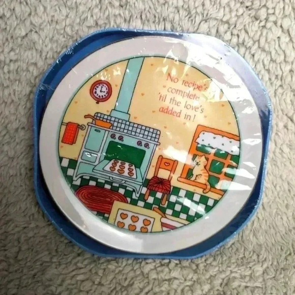 FREE WITH BUNDLE COLLECTION PLATE New  in box! Lasting menories fine porcelaine - Picture 1 of 5